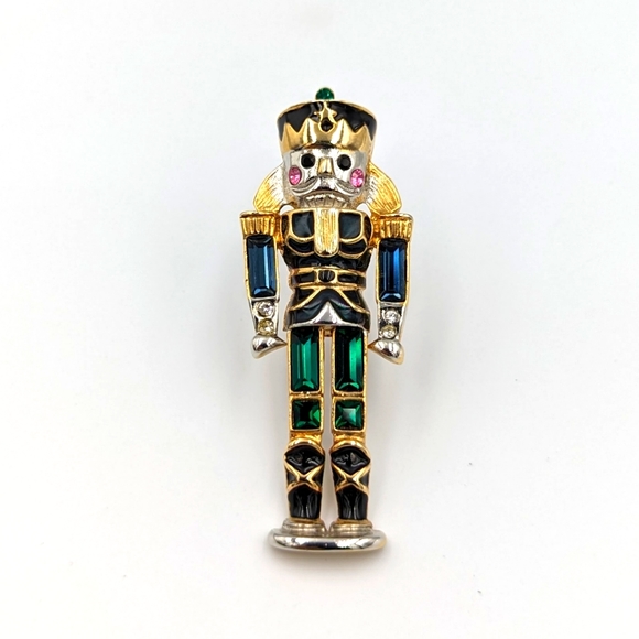 Vtg Signed MONET Retro Enamel Rhinestone Christmas Nutcracker Soldier Pin Brooch - Picture 1 of 7